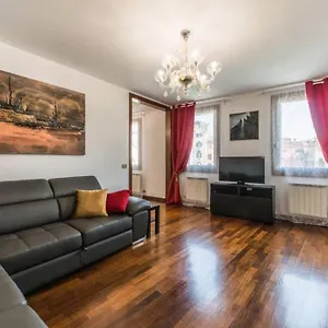 Rialto With Canal Grande View Apartment
